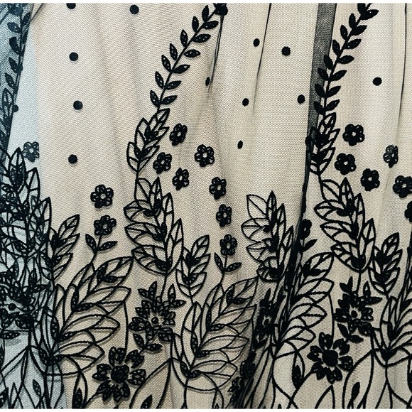 Metro Wear Layered Skirt‎ Womens Large Navy Black Nude Floral Dark Romantic Date - Picture 2 of 5